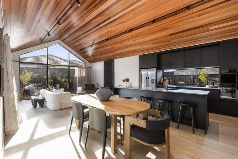 Photo of property in 56 Tironui Drive, Taradale, Napier, 4112