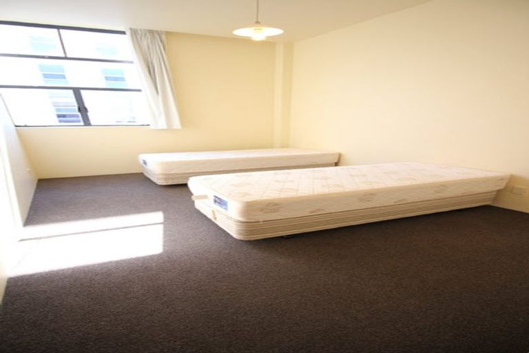 Photo of property in 4 Torrens Terrace, Mount Cook, Wellington, 6011