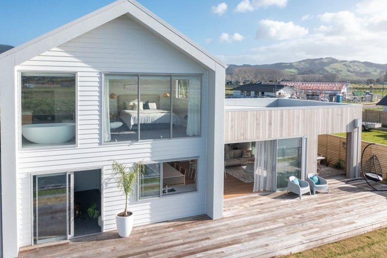 Photo of property in 16 Ngaroma Crescent, Whitianga, 3510