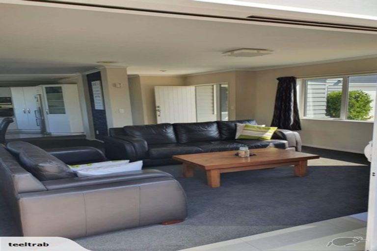 Photo of property in 54 Fraser Drive, Feilding, 4702