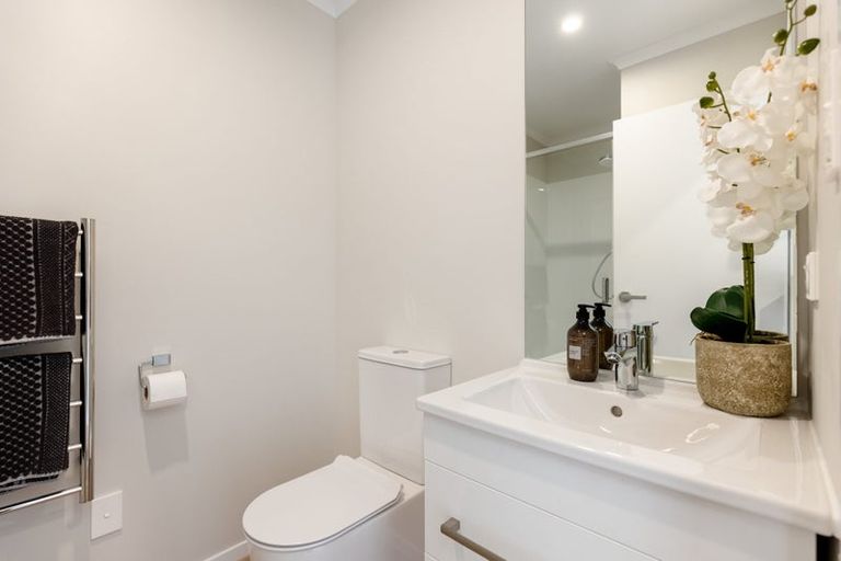 Photo of property in 6 Equine Way, Brookfield, 3110