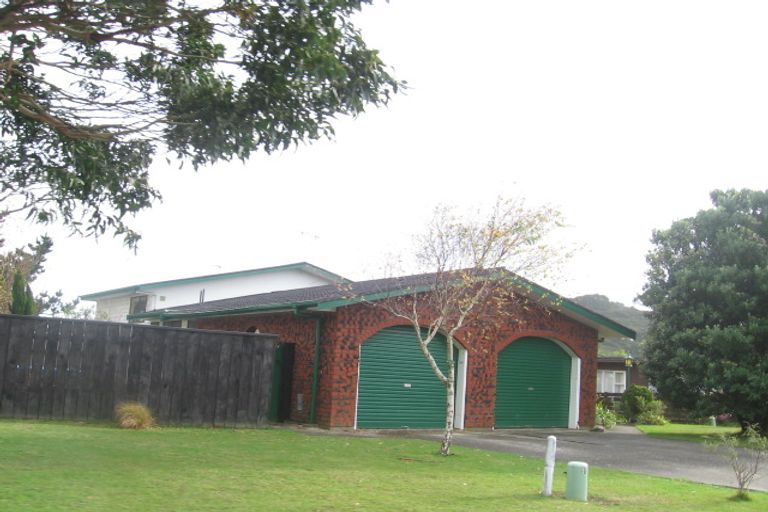 Photo of property in 16 The Sounding, Whitby, Porirua, 5024