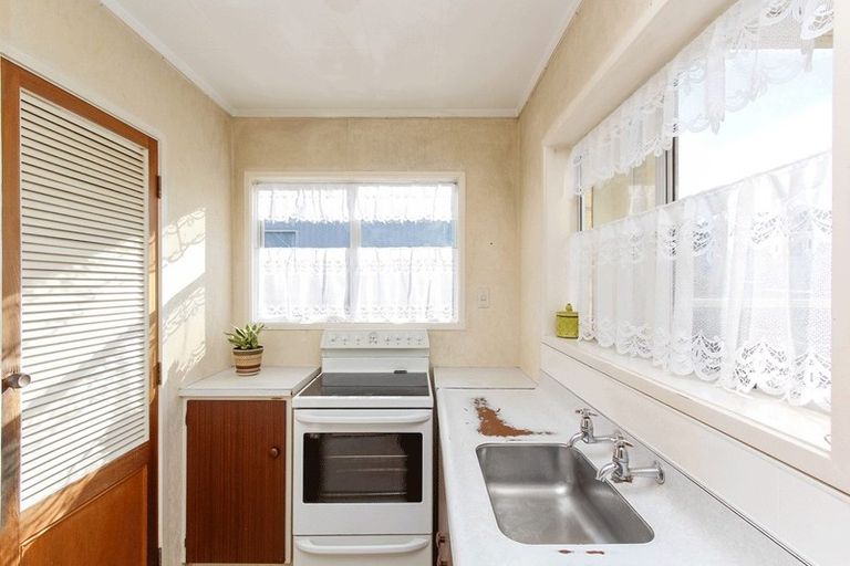 Photo of property in 3a Naumai Place, Spotswood, New Plymouth, 4310