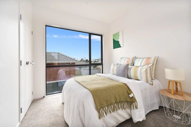 Photo of property in 6/442 Old Te Atatu Road, Te Atatu Peninsula, Auckland, 0610