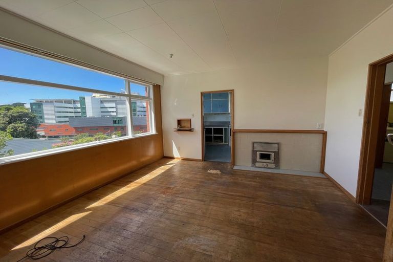 Photo of property in 239u1 Adelaide Road, Newtown, Wellington, 6021