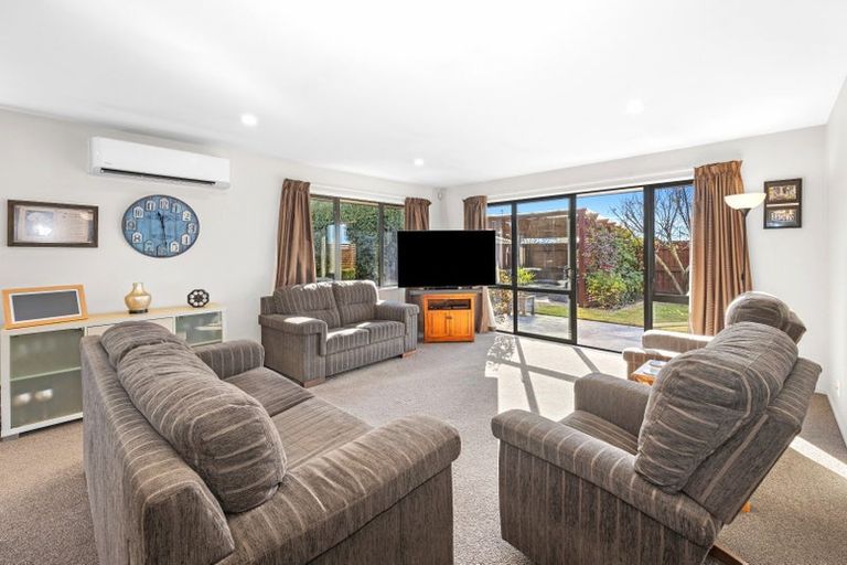 Photo of property in 45 Shortland Street, Wainoni, Christchurch, 8061