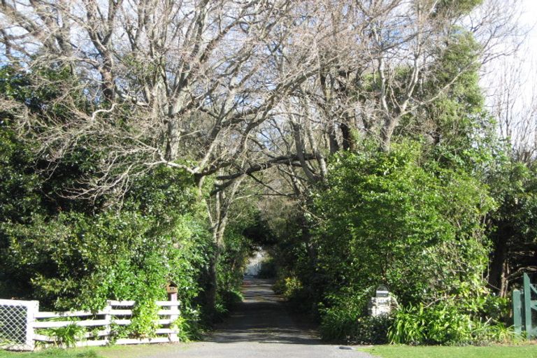 Photo of property in 27 Wanganui Road, Marton, 4710