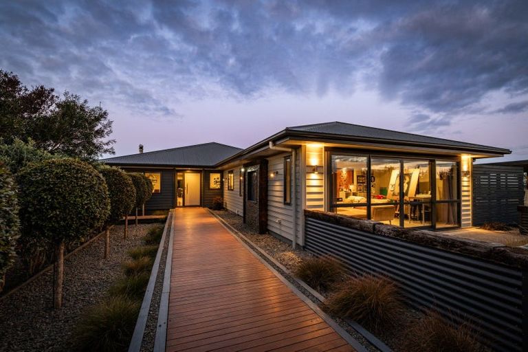 Photo of property in 662 Aorangi Road, Maraekakaho, Hastings, 4171