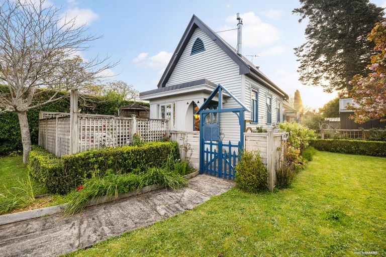 Photo of property in 79 George Crescent, Buckland, Pukekohe, 2677