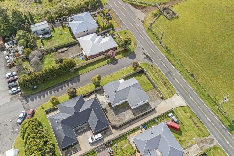 Photo of property in 44 Egmont Road, Waiwhakaiho, New Plymouth, 4312