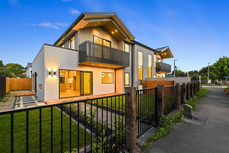 Photo of property in 64u2 Banbury Crescent, Fairfield, Hamilton, 3214