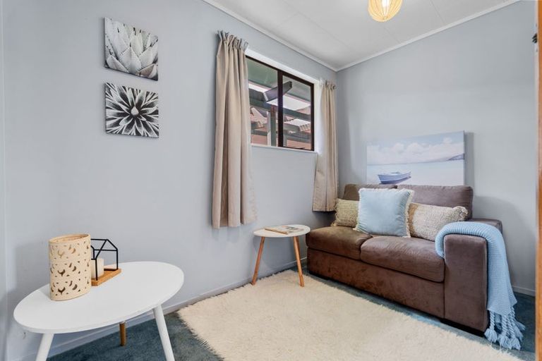 Photo of property in 11 Cypress Gardens Place, Onerahi, Whangarei, 0110