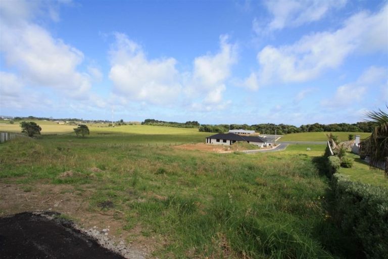 Photo of property in 10 Impact Avenue, Bell Block, New Plymouth, 4312