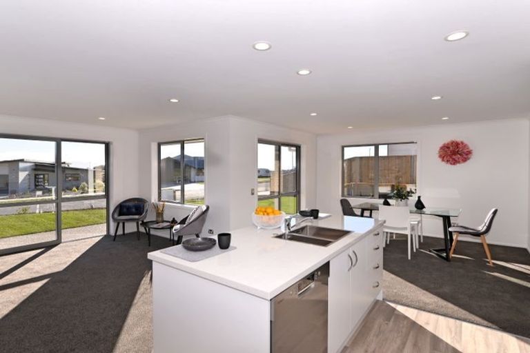 Photo of property in 25 Pine Crest Drive, Richmond, 7020