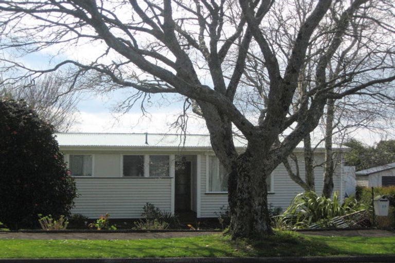 Photo of property in 23 Woodleigh Street, Frankleigh Park, New Plymouth, 4310