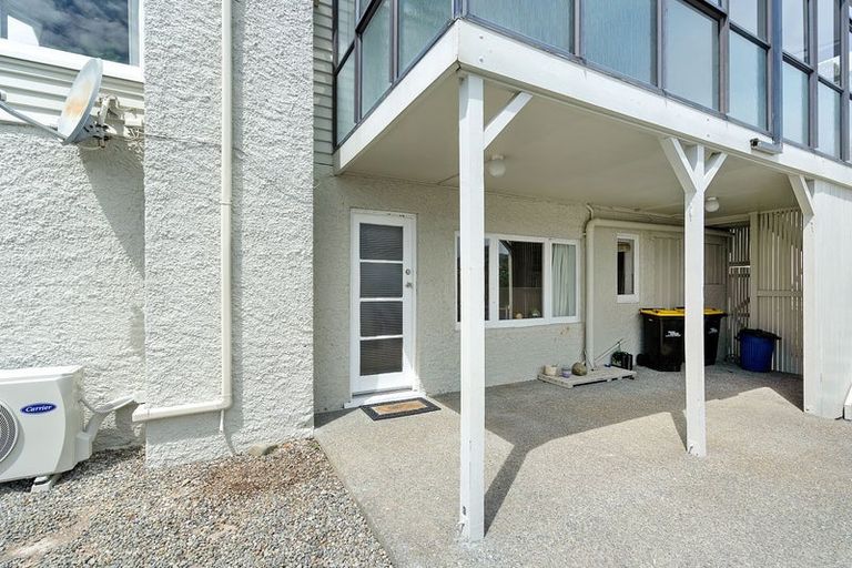 Photo of property in 4 Mills Road, Brooklyn, Wellington, 6021