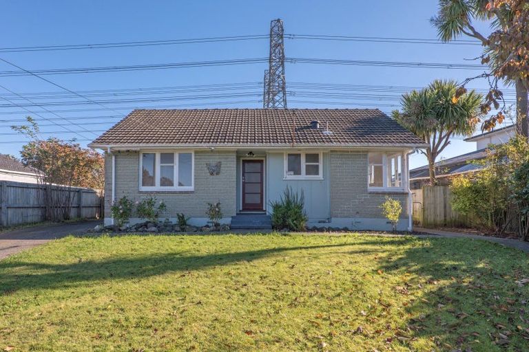 Photo of property in 37 Gregan Crescent, Burnside, Christchurch, 8053