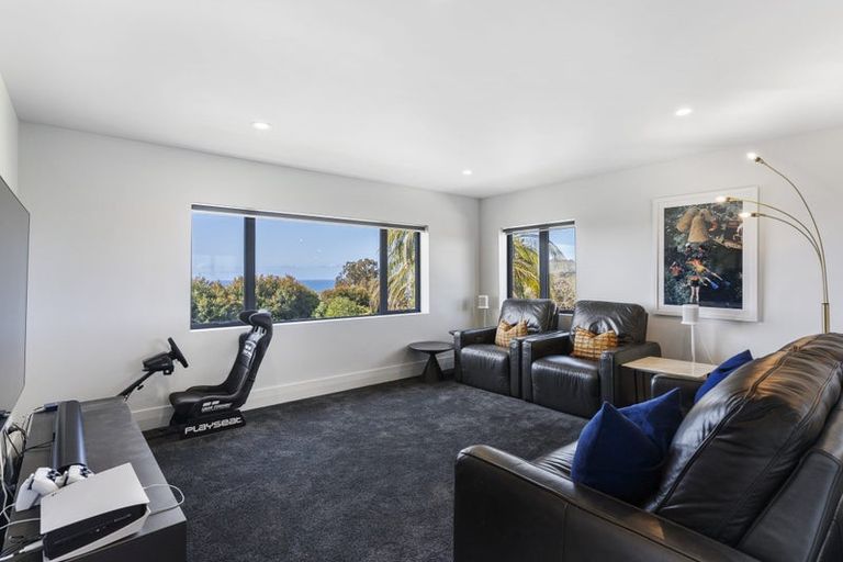 Photo of property in 201 Whangaparaoa Road, Red Beach, 0932