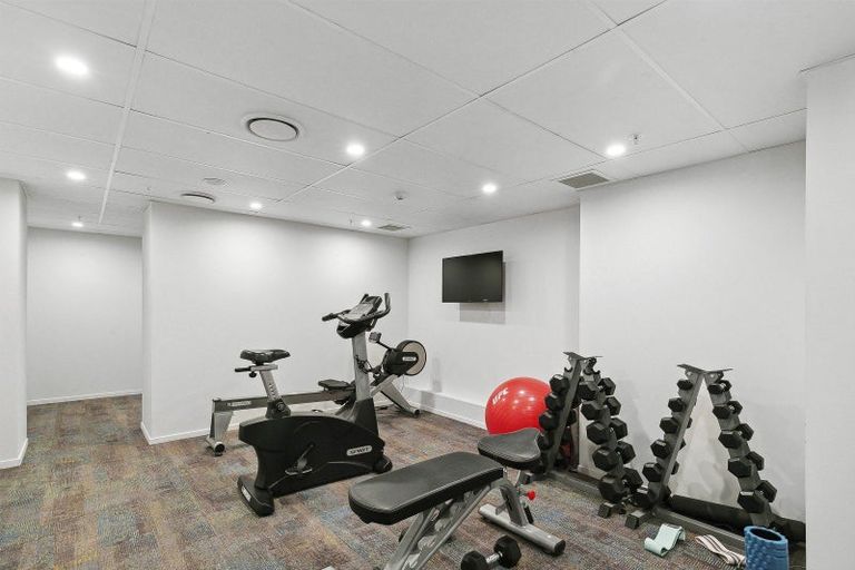 Photo of property in 4/66 Neil Avenue, Te Atatu Peninsula, Auckland, 0610