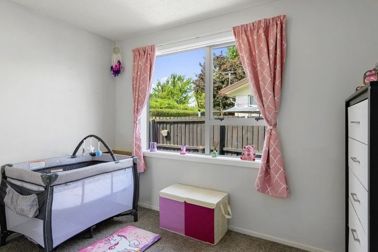 Photo of property in 2/62a Mackenzie Avenue, Woolston, Christchurch, 8023