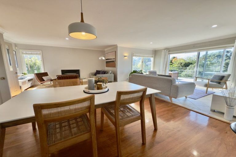 Photo of property in 84 Parr Terrace, Castor Bay, Auckland, 0620