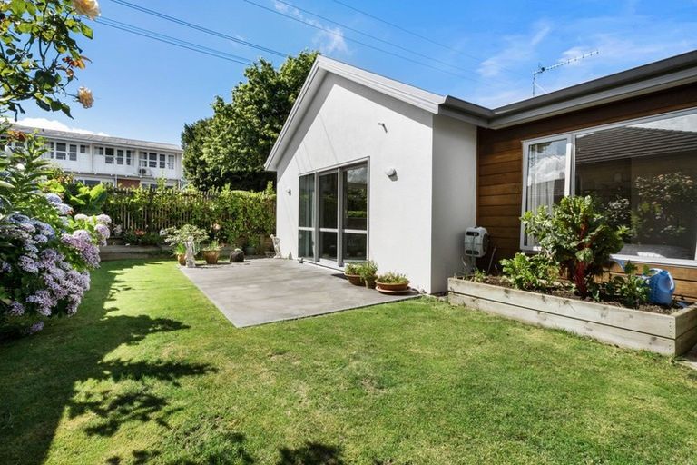 Photo of property in 92 Neale Avenue, Stoke, Nelson, 7011