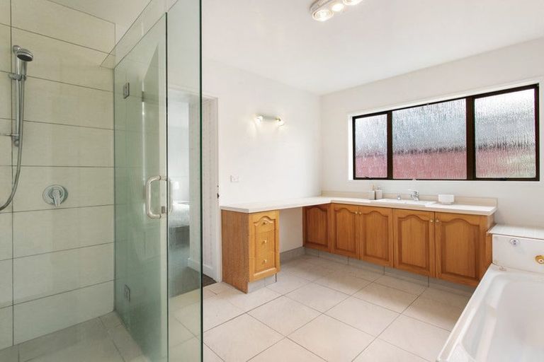 Photo of property in 39 Briarmont Street, Avondale, Christchurch, 8061