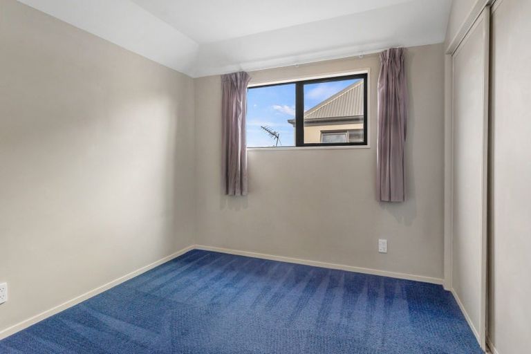 Photo of property in 2/67 Brockworth Place, Riccarton, Christchurch, 8011