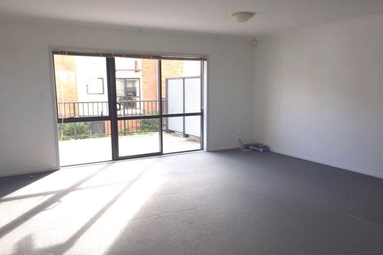 Photo of property in St Claire Village, 210/172 Mcleod Road, Te Atatu South, Auckland, 0610
