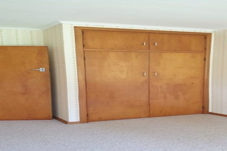 Photo of property in 9 Lind Street, Kimbolton, Feilding, 4777