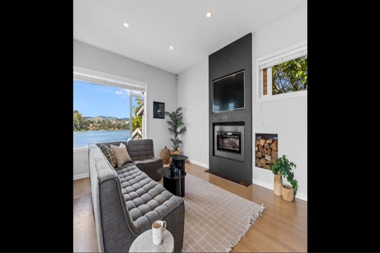 Photo of property in 1 Fourteenth Avenue, Tauranga South, Tauranga, 3112