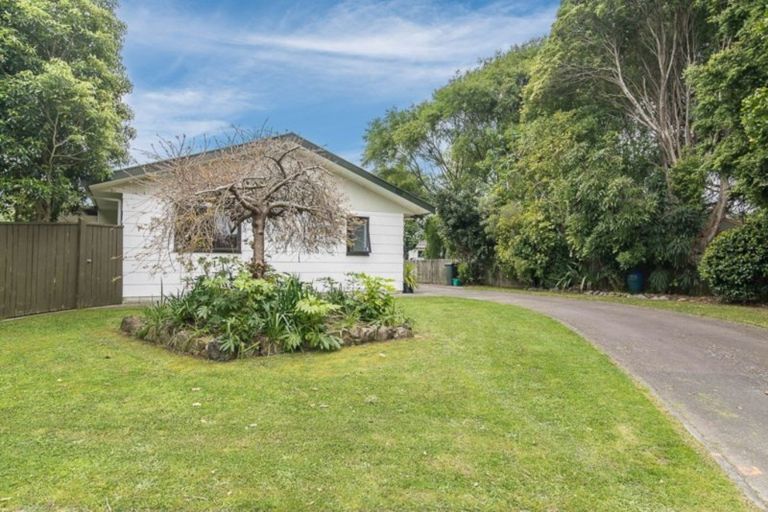 Photo of property in 50 Nimmo Avenue, Waikanae, 5036