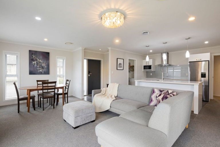 Photo of property in 16 Oolong Court, Huntington, Hamilton, 3210