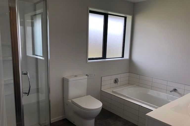 Photo of property in 4 Hamlett Drive, Woodend, 7610