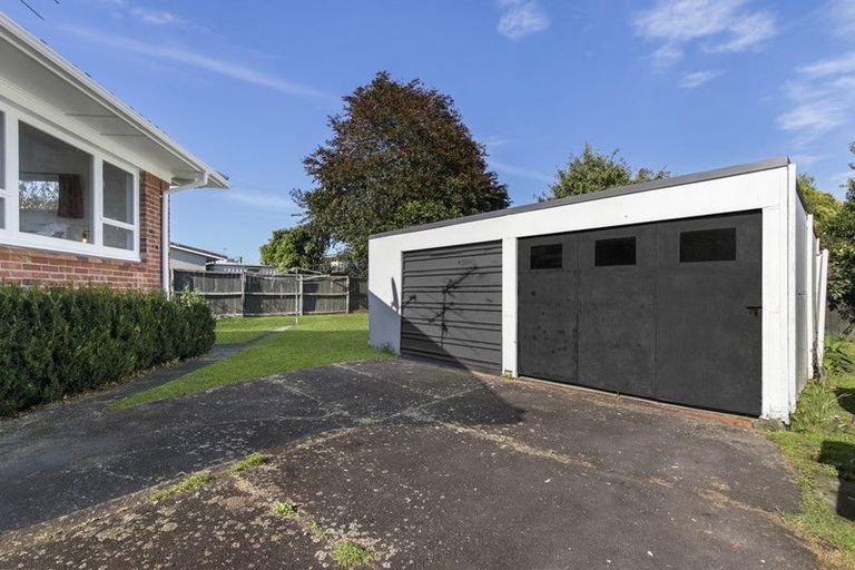 Photo of property in 20 Halberg Street, Papakura, 2110