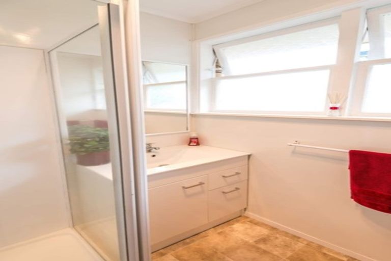 Photo of property in 1/236 Pakuranga Road, Pakuranga Heights, Auckland, 2010