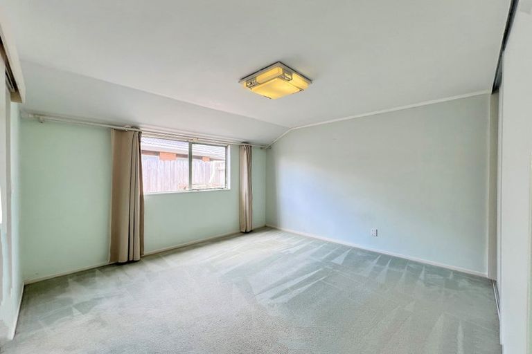 Photo of property in 6 Waylen Place, Burswood, Auckland, 2013