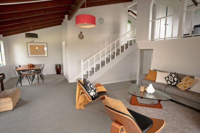 Photo of property in 2/15b Nandana Drive, Glen Eden, Auckland, 0602