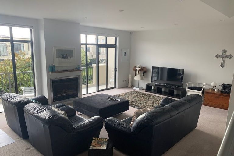 Photo of property in 24 Country Club Terrace, Northwood, Christchurch, 8051