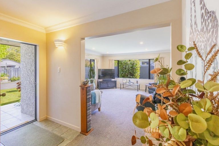 Photo of property in 2/38 Elbourne Street, Taradale, Napier, 4112