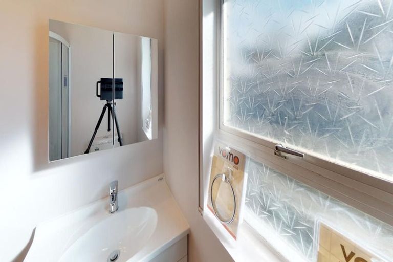 Photo of property in 8 Kiwi Court, Roslyn, Palmerston North, 4414