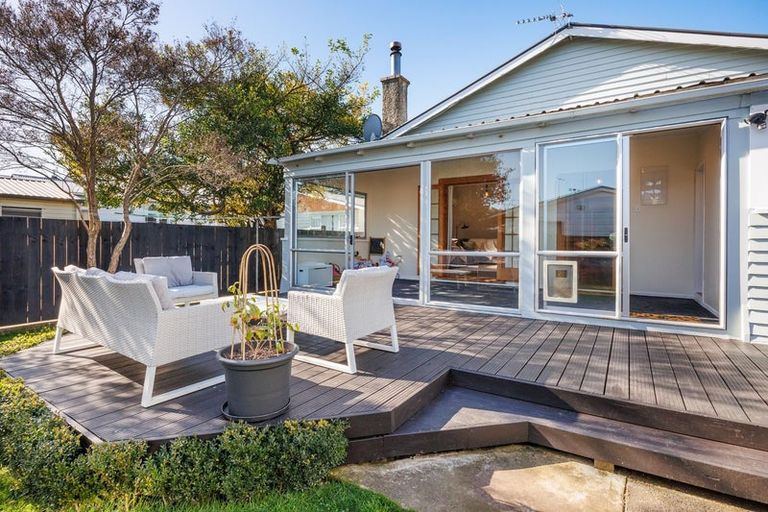 Photo of property in 22 Matipo Street, Takaro, Palmerston North, 4410