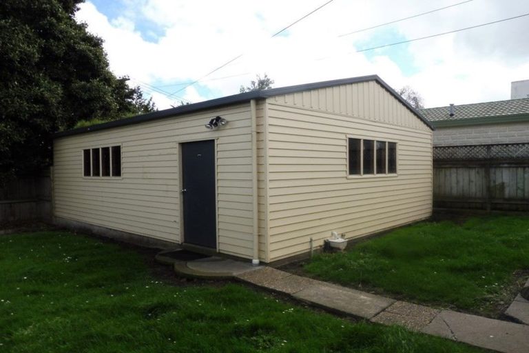 Photo of property in 3 Hutchison Crescent, Durie Hill, Whanganui, 4500