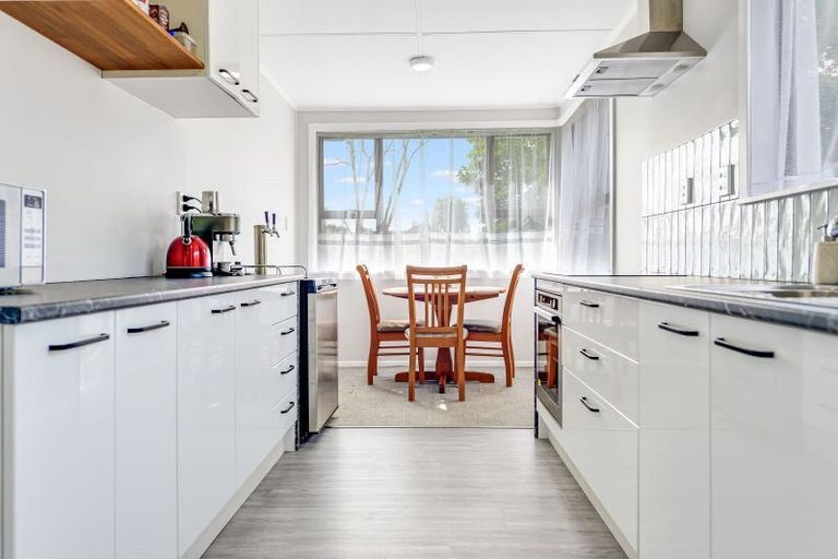 Photo of property in 40 Montgomery Crescent, Bader, Hamilton, 3206