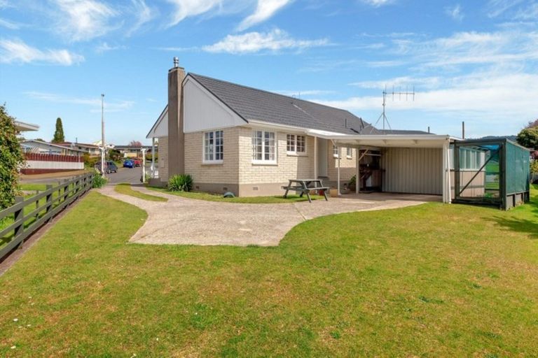 Photo of property in 6 Kylemore Place, Te Puke, 3119