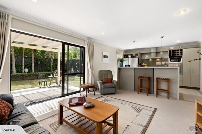 Photo of property in 40 Coachman Drive, Flat Bush, Auckland, 2016