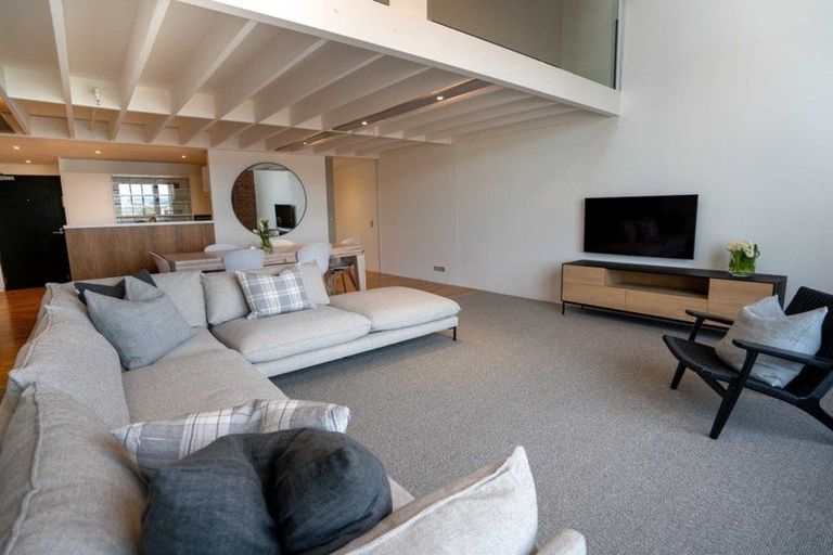 Photo of property in Waterloo Quay Apartments, 305/28 Waterloo Quay, Pipitea, Wellington, 6011