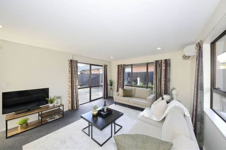 Photo of property in 182 Avonhead Road, Avonhead, Christchurch, 8042