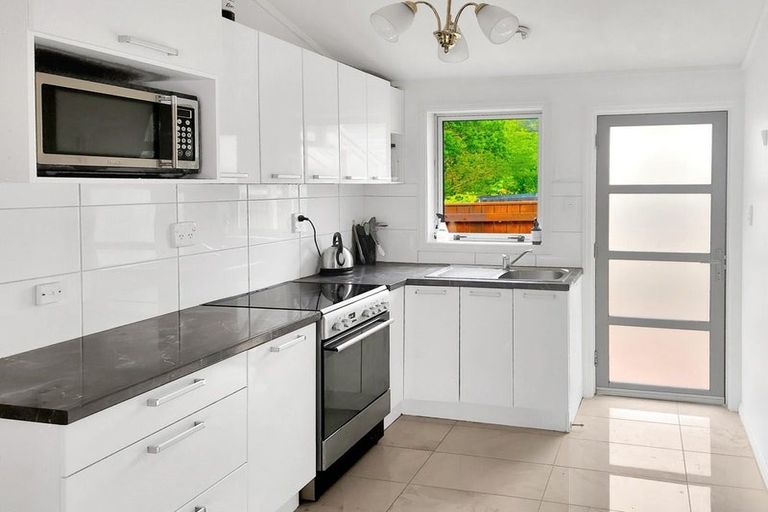 Photo of property in 91b Main Road, Wainuiomata, Lower Hutt, 5014