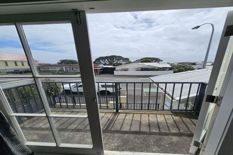 Photo of property in 512 Devon Street East, Strandon, New Plymouth, 4312